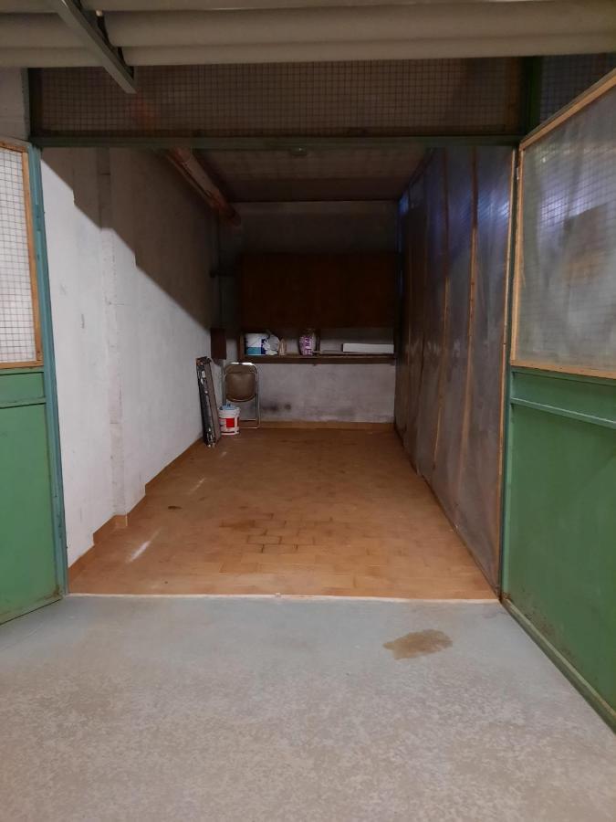 Bmp Spinale Campiglio Centro, Garage Apartment